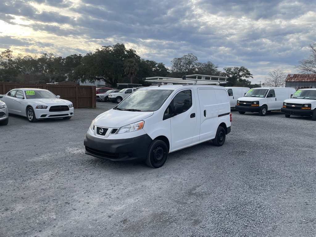 2017 Nissan NV200 S's photo