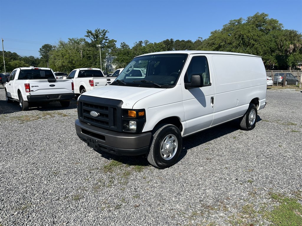 2014 Ford E-Series E-350 Super Duty's photo