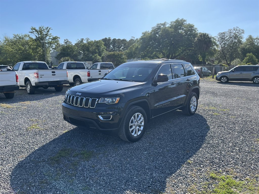 2021 Jeep Grand Cherokee Laredo E's photo