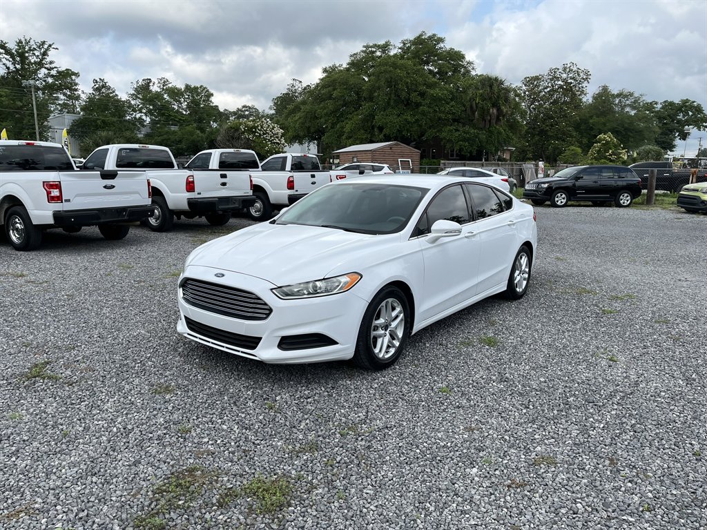 2014 Ford Fusion SE I4 FWD's photo