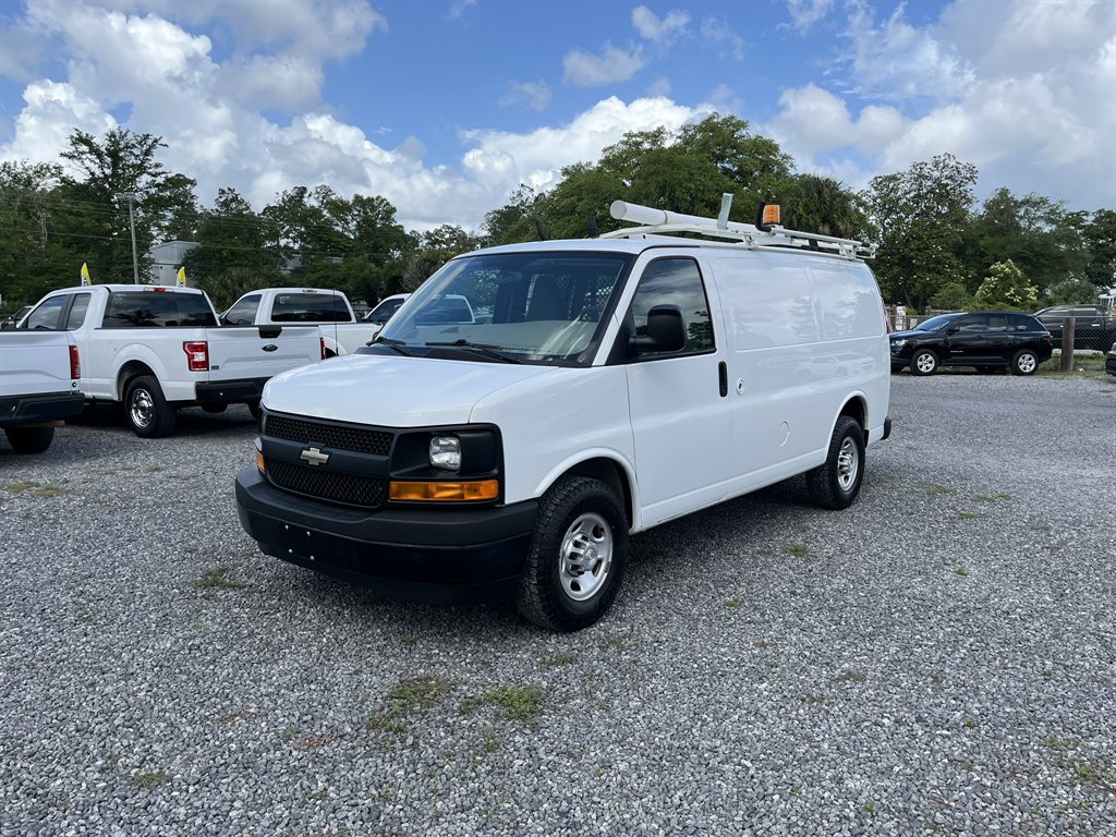 2017 Chevrolet Express 2500 Work Van HD's photo